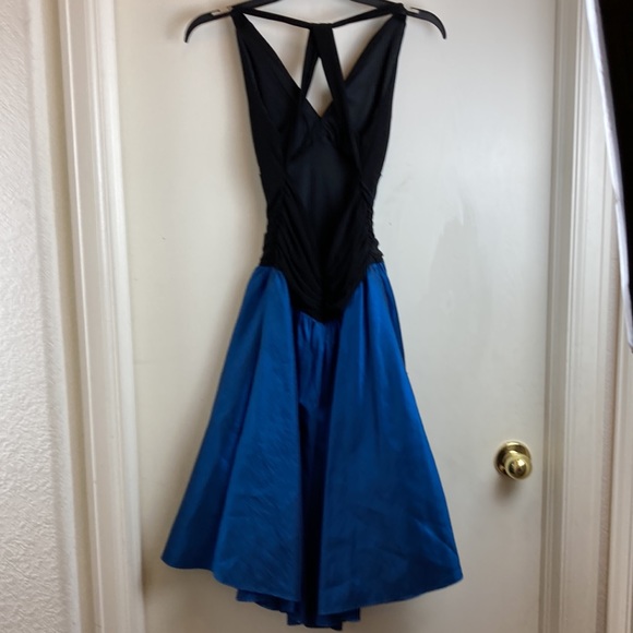 🌞Niki by Niki Livas Black Ruched Halter Top with Blue Metallic Midi Dress - Picture 7 of 11